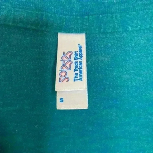 Tri Delta American Apparel V-Neck T-Shirt Delta Delta Delta - Picture 3 of 5